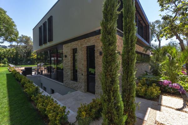 Vente Maison contemporaine Cap D'Antibes 8 Pièces 404 m²