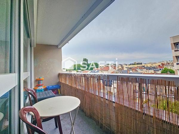 Appartement centre, 2 chambres, balcon, garage