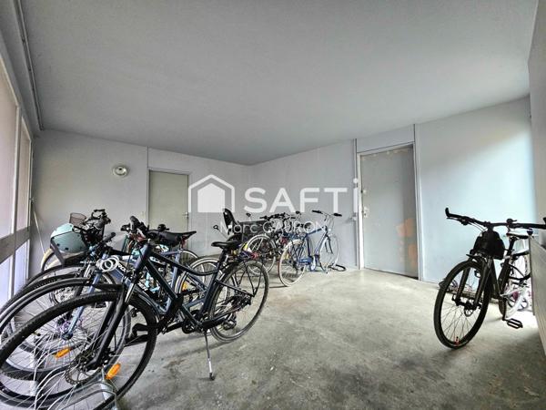 Appartement centre, 2 chambres, balcon, garage