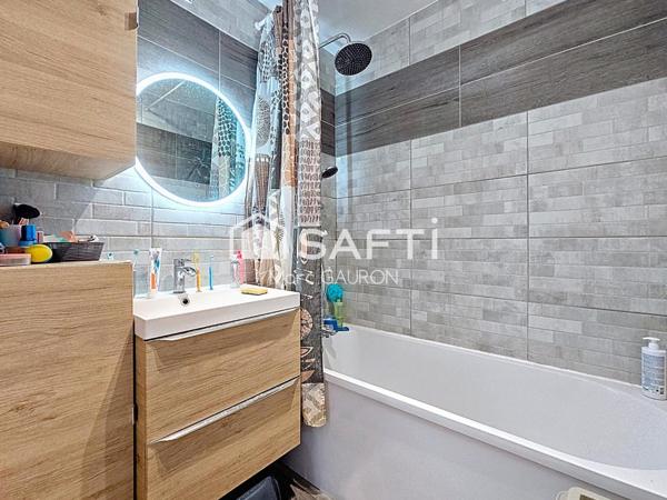 Appartement centre, 2 chambres, balcon, garage