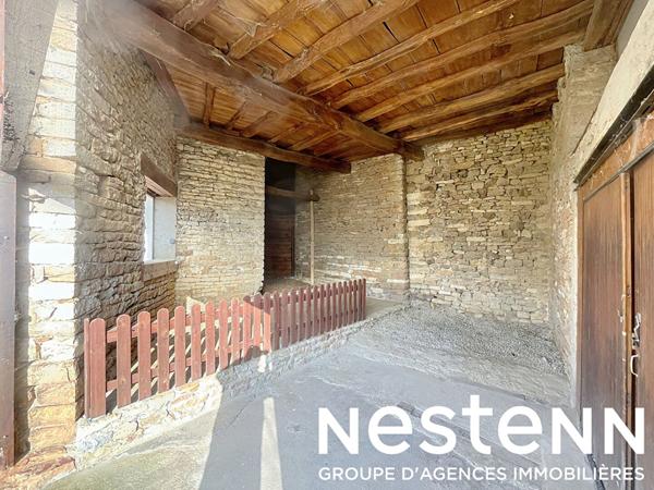 A vendre : Maison en Pierres - 4 pieces - Dependances - 71260 PERONNE