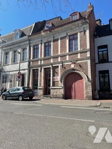 OPPORTUNITÉ A SAISIR !

Immeuble d'environ 350 M² situé en plein cœur de Douai .
