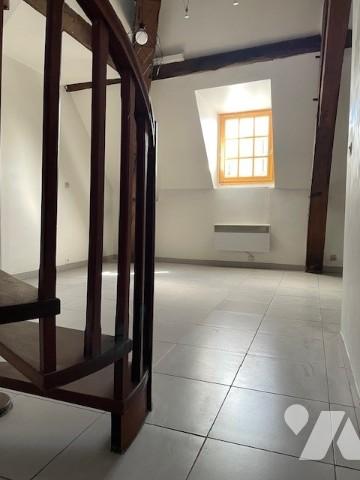 OPPORTUNITÉ A SAISIR !

Immeuble d'environ 350 M² situé en plein cœur de Douai .