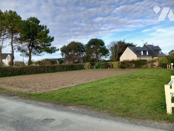 A 400 m de la plage de Lodonnec (B826)