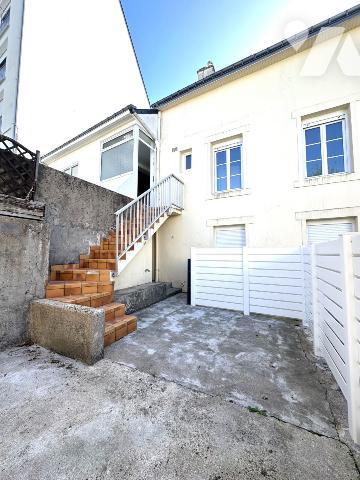 MAISON HENNEBONT