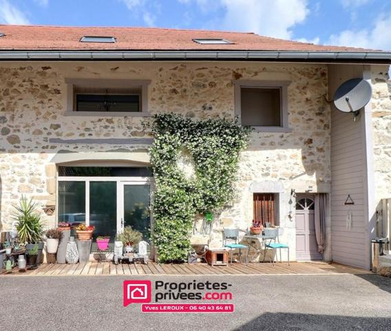 Maison de charme dans corps de ferme rénovée , 4 chambres , terrasse,  garage