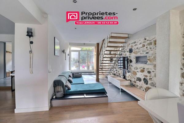 Maison de charme dans corps de ferme rénovée , 4 chambres , terrasse,  garage