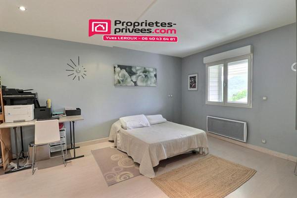 Maison de charme dans corps de ferme rénovée , 4 chambres , terrasse,  garage