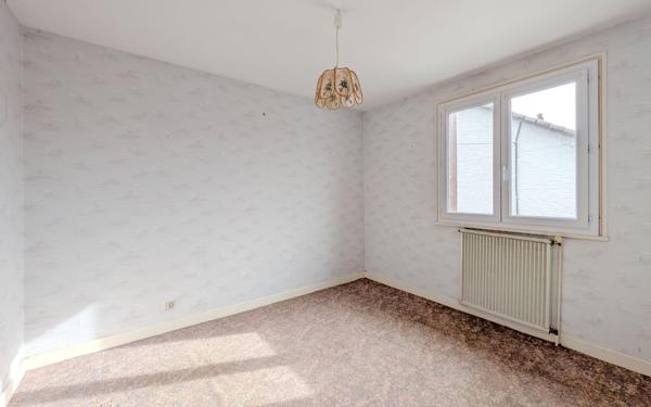 Maison à vendre    5 pièces • 132 m2 Sansac-de-Marmiesse