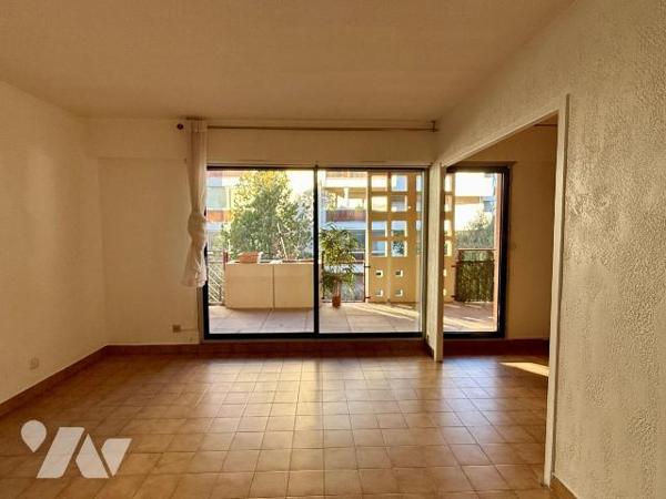 Idéalement situé dans l'un des quartiers les plus recherchés du 8ème arrondissement de Marseill...