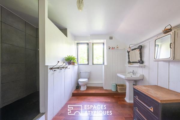 Maison rénovée dans l’Auxois avec gîtes, dépendances et vue panoramique