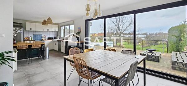 Maison Individuelle Semi plain pied, 5 chambres, Accès au Marais