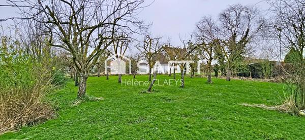 Maison Individuelle Semi plain pied, 5 chambres, Accès au Marais