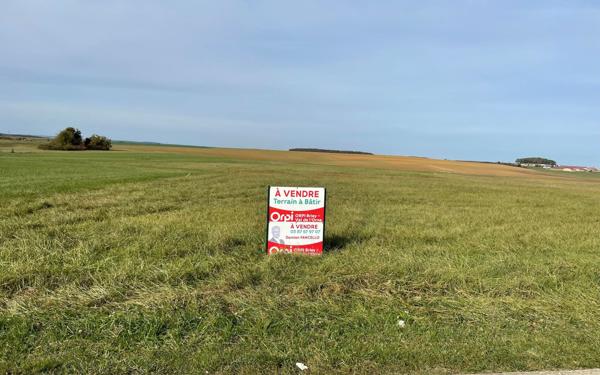 Terrain à vendre    Dommary-Baroncourt