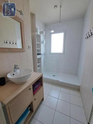 Appartement à louer 4 pièces 82.53m² Royan (17200)