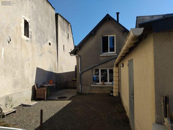 Maison de ville à vendre à Le Lude dans la Sarthe (72800), ref : 13861/1545