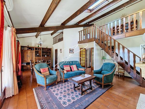 Maison plain pied T5 139 m² terrain 1235 m²