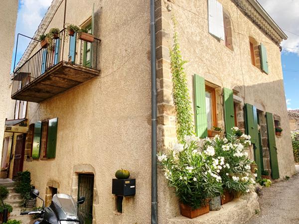 Maison de village en pierre à Coux (07000)