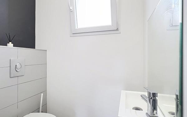 Maison à vendre    4 pièces •  Pia