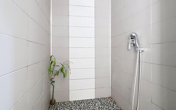 Maison à vendre    4 pièces •  Pia