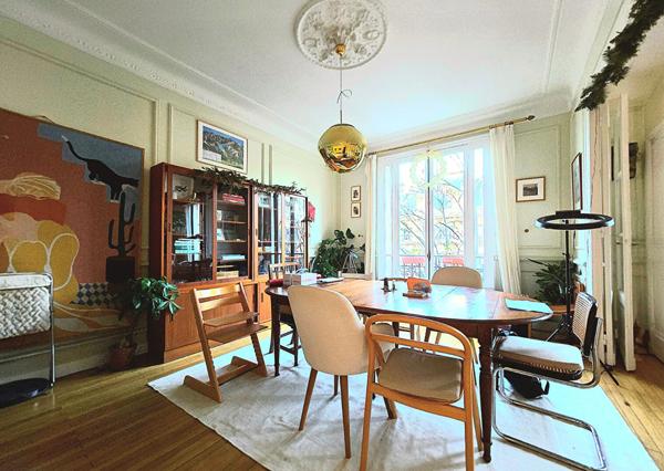 Appartement Paris 7 pièce(s) 142 m2