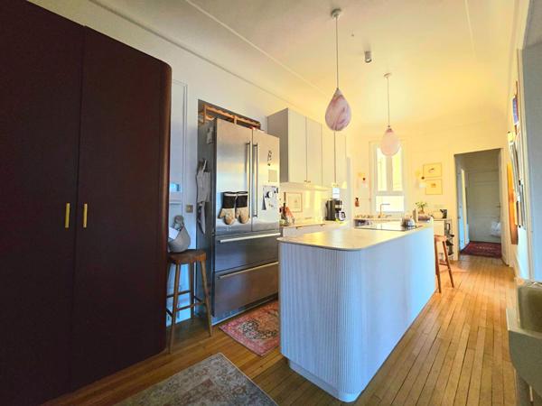 Appartement Paris 7 pièce(s) 142 m2