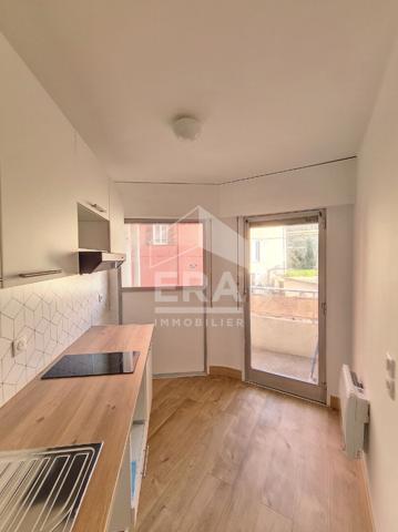 Appartement F1  entièrement rénové
