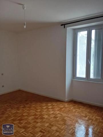 Location appartement 4 pièces de 123.33m²