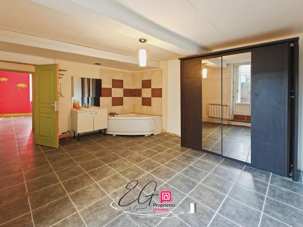 Maison Caunes Minervois, 3 chambres, terrasse de toit, grenier aménageable