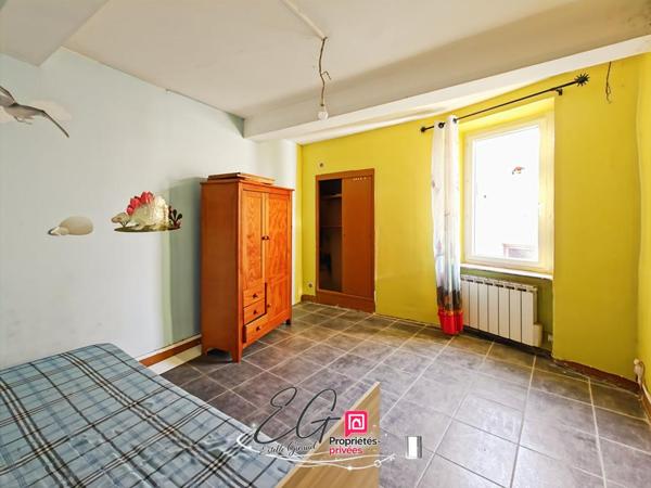 Maison Caunes Minervois, 3 chambres, terrasse de toit, grenier aménageable