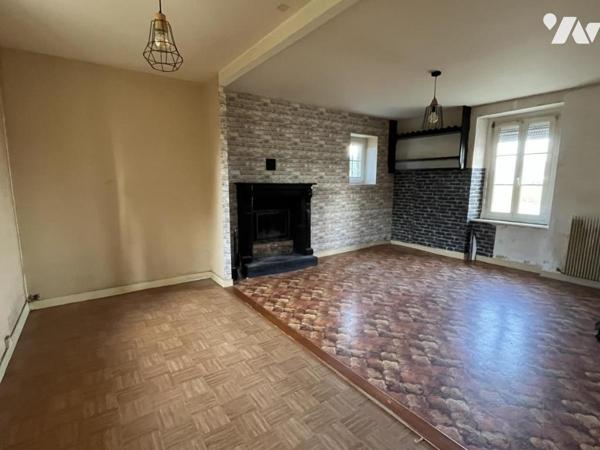 HENON - Maison de bourg