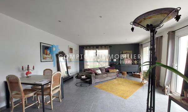 Villa 5 pièce(s) 4 chambre(s) 123 m²