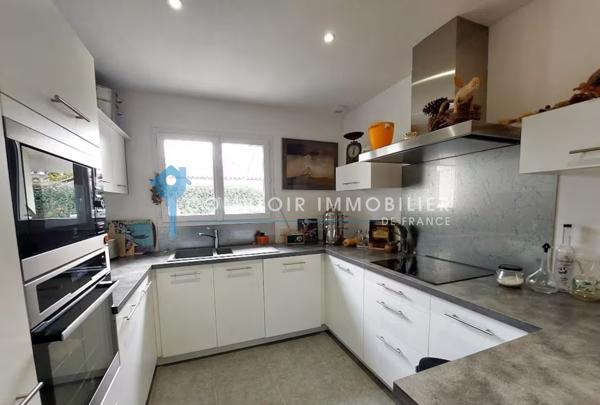 Villa 5 pièce(s) 4 chambre(s) 123 m²