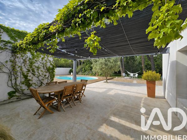Maison à vendre 7 pièces 280 m² Pujaut
