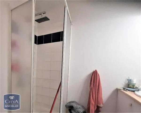 Appartement à louer 3 pièces 61.94m² Caussade (82300)