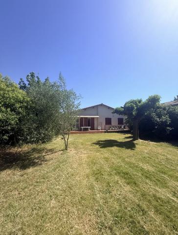 Maison
         4 pièces
        - 112 m² 600 000 € *