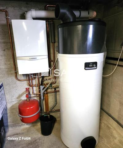 Cette maison bi-famille ou investissement locatif se trouve à Sainte-Croix-en-Plaine