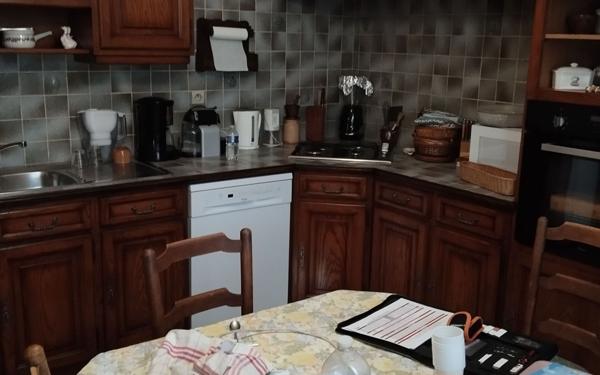 Maison à vendre    5 pièces • 166 m2 Vatan