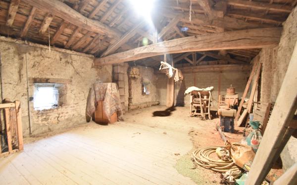 Maison à vendre    3 pièces •  Meximieux