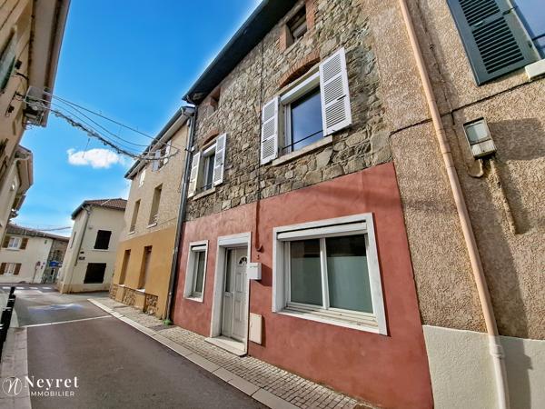 Maison de village de 127m², 5 chambre en plein cœur de VOURLES