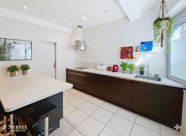 Maison de village de 127m², 5 chambre en plein cœur de VOURLES