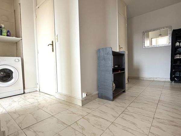 REIMS - SAINT REMI - APPARTEMENT TYPE 3 BALCON ET CAVE