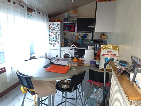 Bien situé, au coeur de Châtellerault, proche des quais de la Vienne