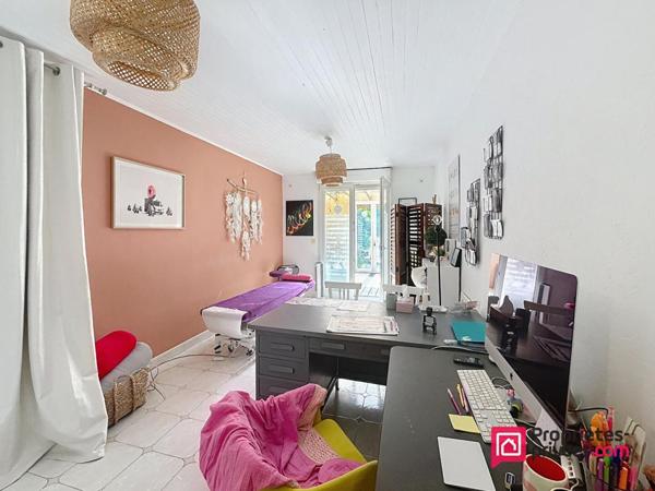 La Rochelle - Quartier Saint Eloi - Maison 8 pièce(s) 174 m2 - 5 chambres - Parcelle de 355m2