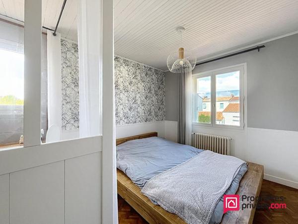 La Rochelle - Quartier Saint Eloi - Maison 8 pièce(s) 174 m2 - 5 chambres - Parcelle de 355m2