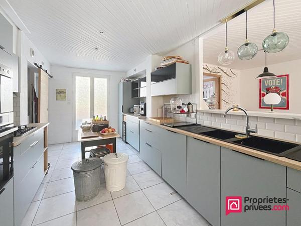 La Rochelle - Quartier Saint Eloi - Maison 8 pièce(s) 174 m2 - 5 chambres - Parcelle de 355m2