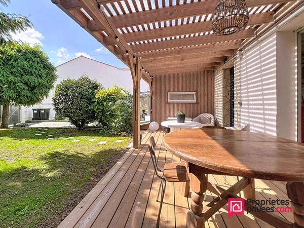 La Rochelle - Quartier Saint Eloi - Maison 8 pièce(s) 174 m2 - 5 chambres - Parcelle de 355m2