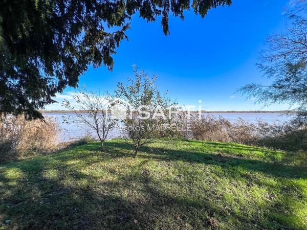 AMBÈS – Maison en pierre avec vue exceptionnelle sur la Dordogne