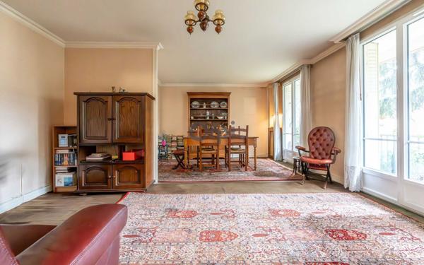 Appartement à vendre    4 pièces • 69,68 m2 Joinville-le-Pont