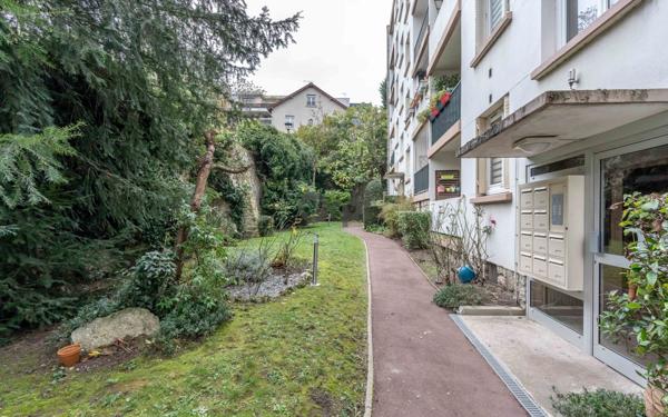 Appartement à vendre    4 pièces • 69,68 m2 Joinville-le-Pont